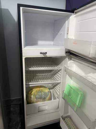 Singer 10 cubic refrigerator