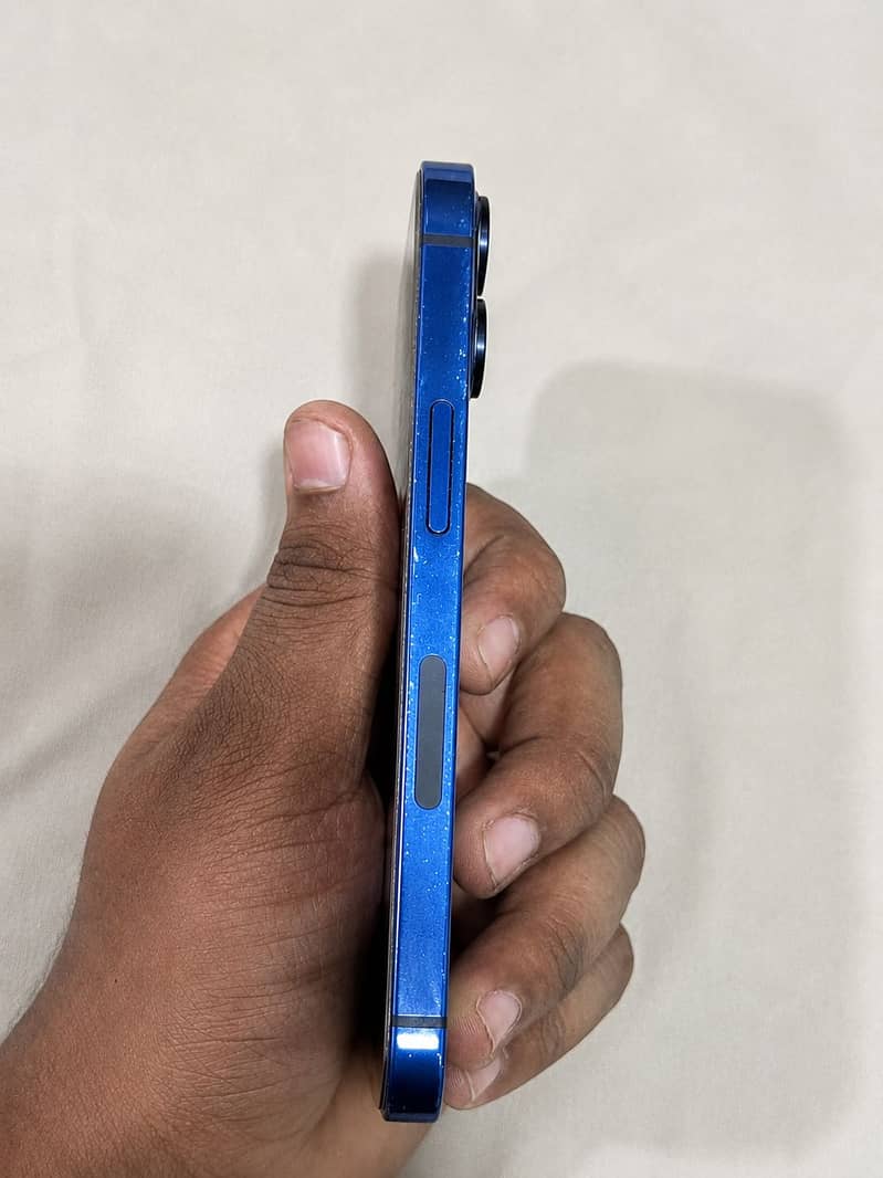 Apple iPhone 12 mini 2
