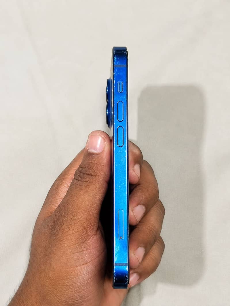 Apple iPhone 12 mini 3