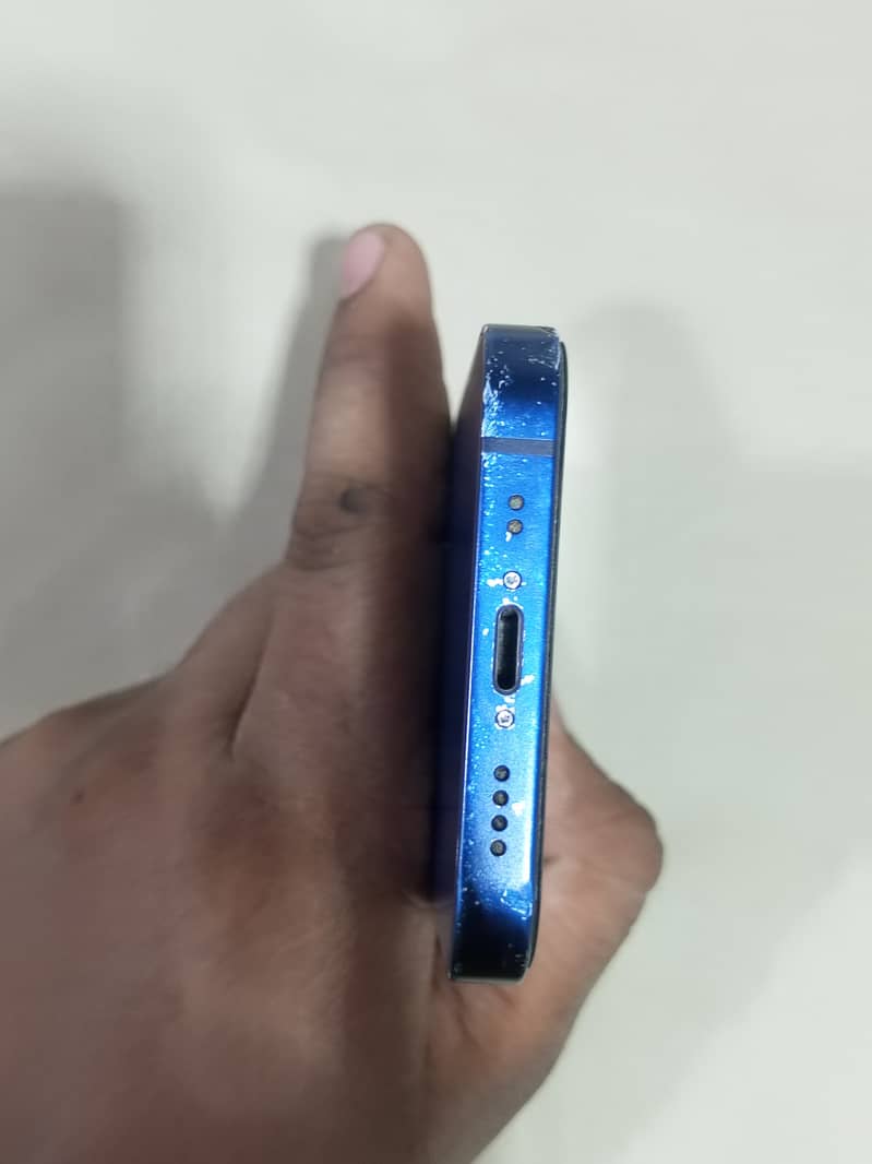 Apple iPhone 12 mini 4