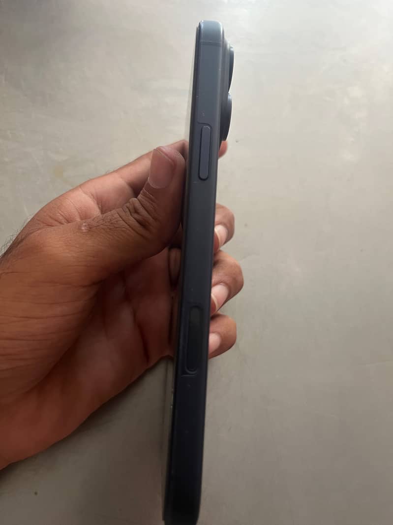 Apple iPhone 17 Pro Max 3
