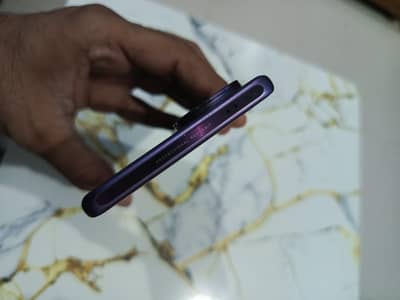 Vivo V40