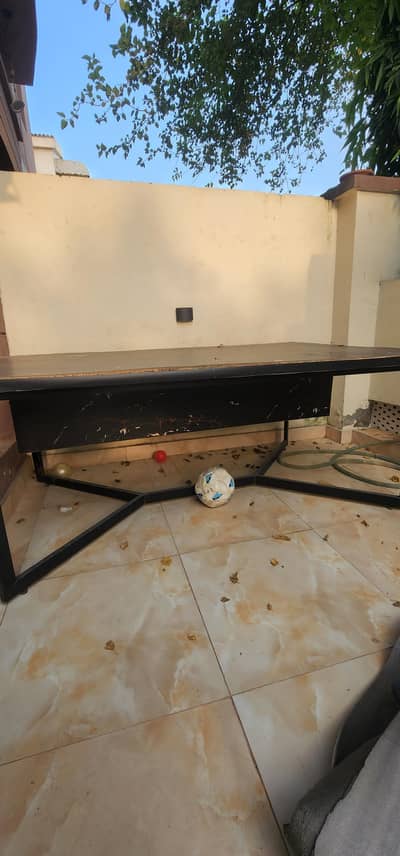 Black Sheet - Stylish Metal Frame - Table 6×4