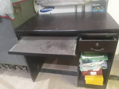 COMPUTER DESK WOOD