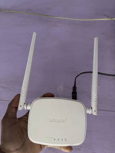 TENDA ROUTERS URGENT SELL JUST LIKE NEW BEST PRICE