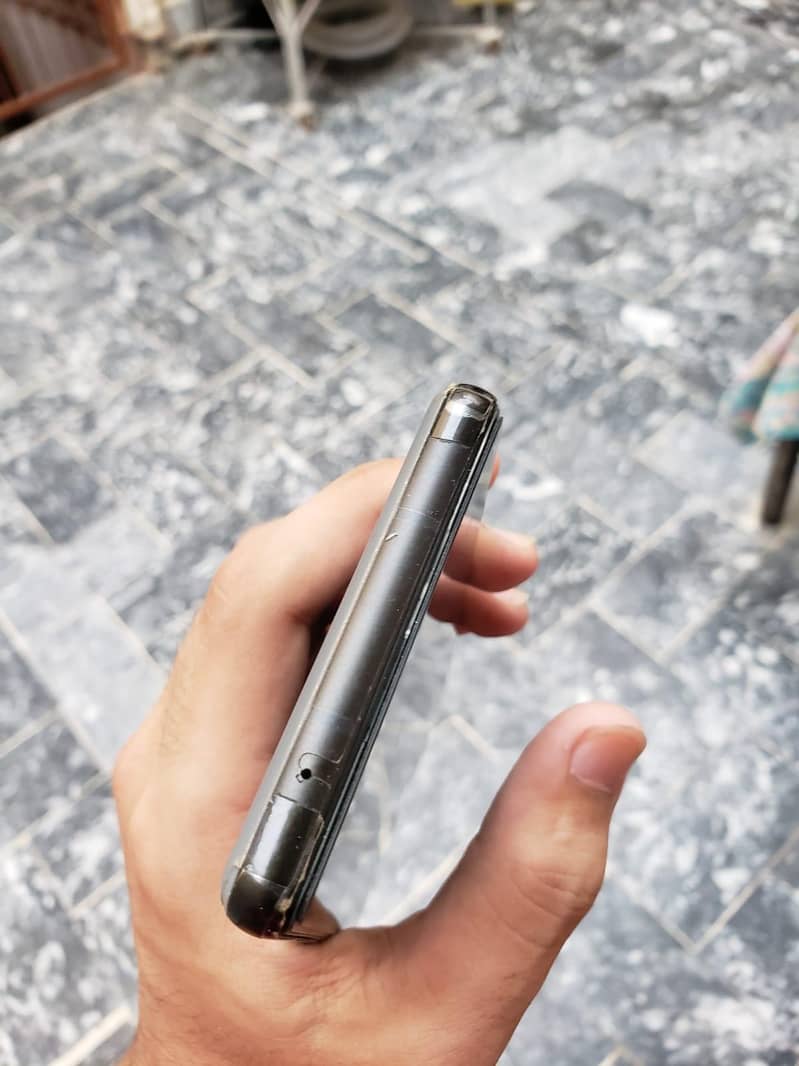 Google Pixel 6a 1