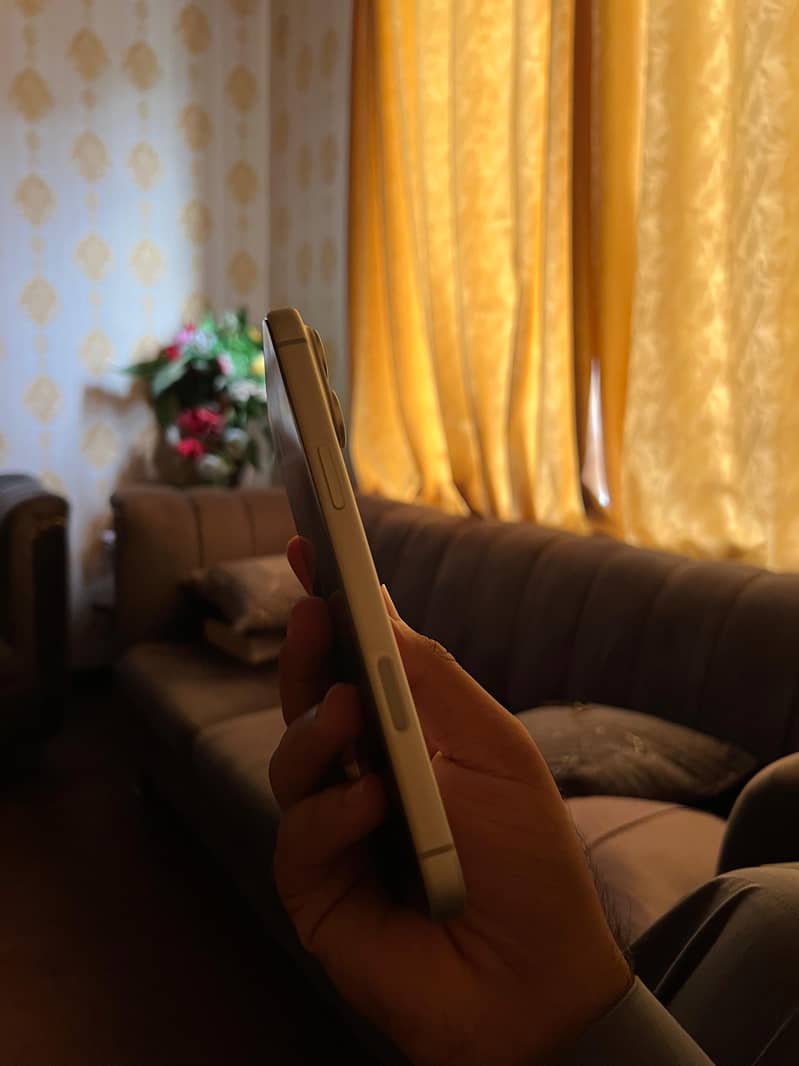 Apple iPhone 17 Pro Max 5