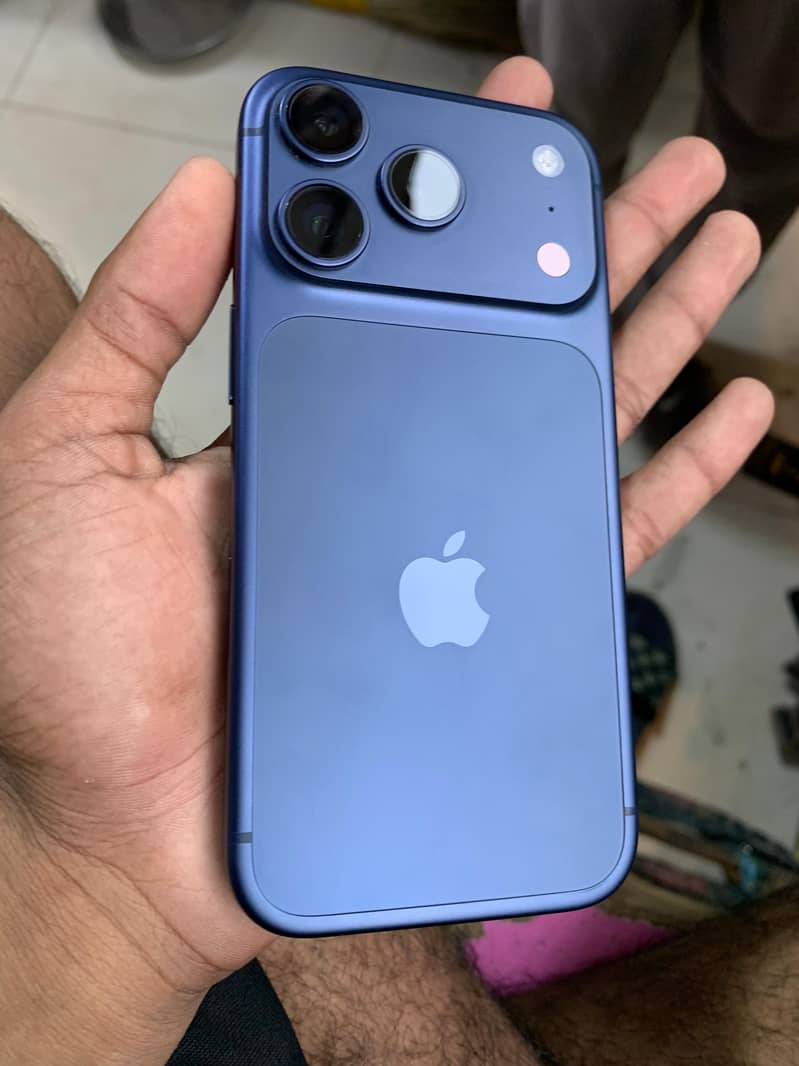 Apple iPhone 17 Pro 3