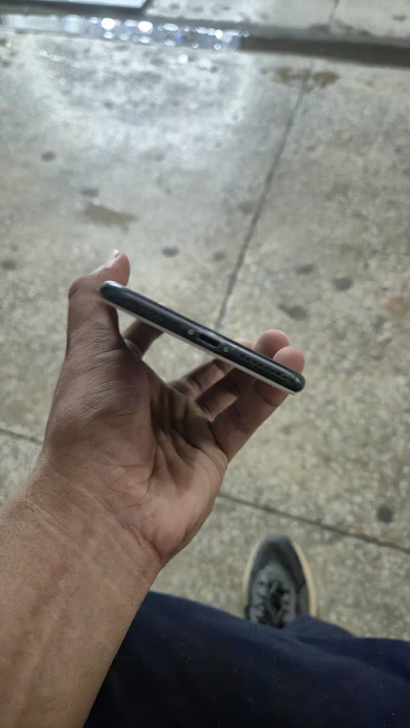 Apple iPhone 7 Plus 3