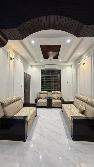 Sofa |  7 Seater Sofa | Excellent Condition in Beach