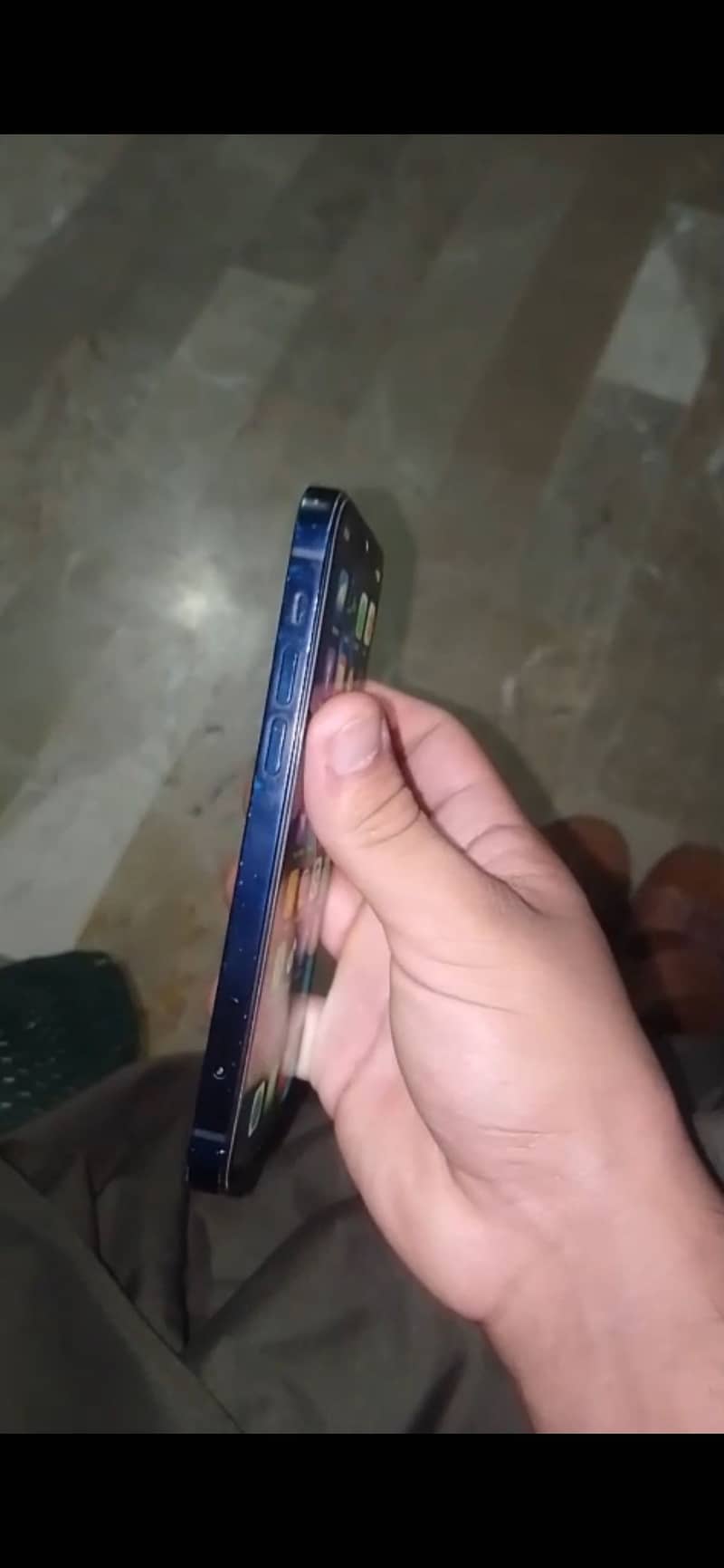 Apple iPhone 12 3