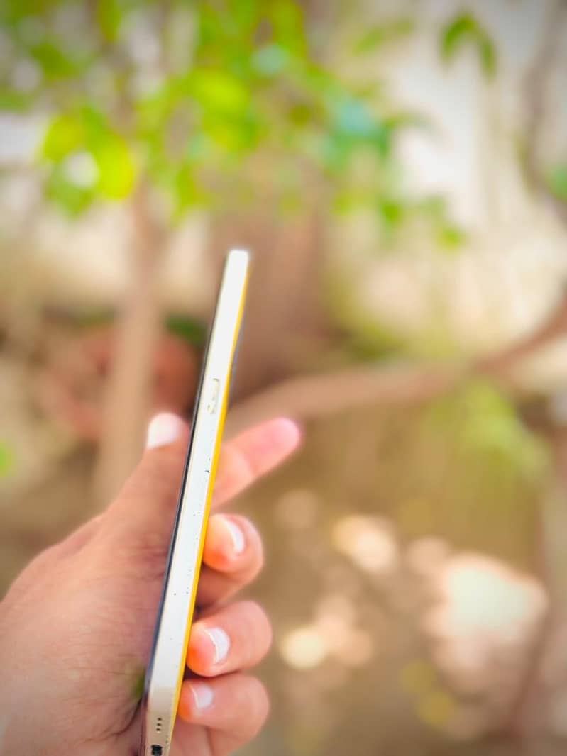 OPPO A57 1