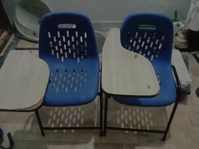 Boss kid chair