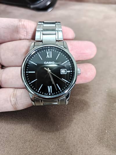 Casio MTP-V002 Original – Like New | Scratchless