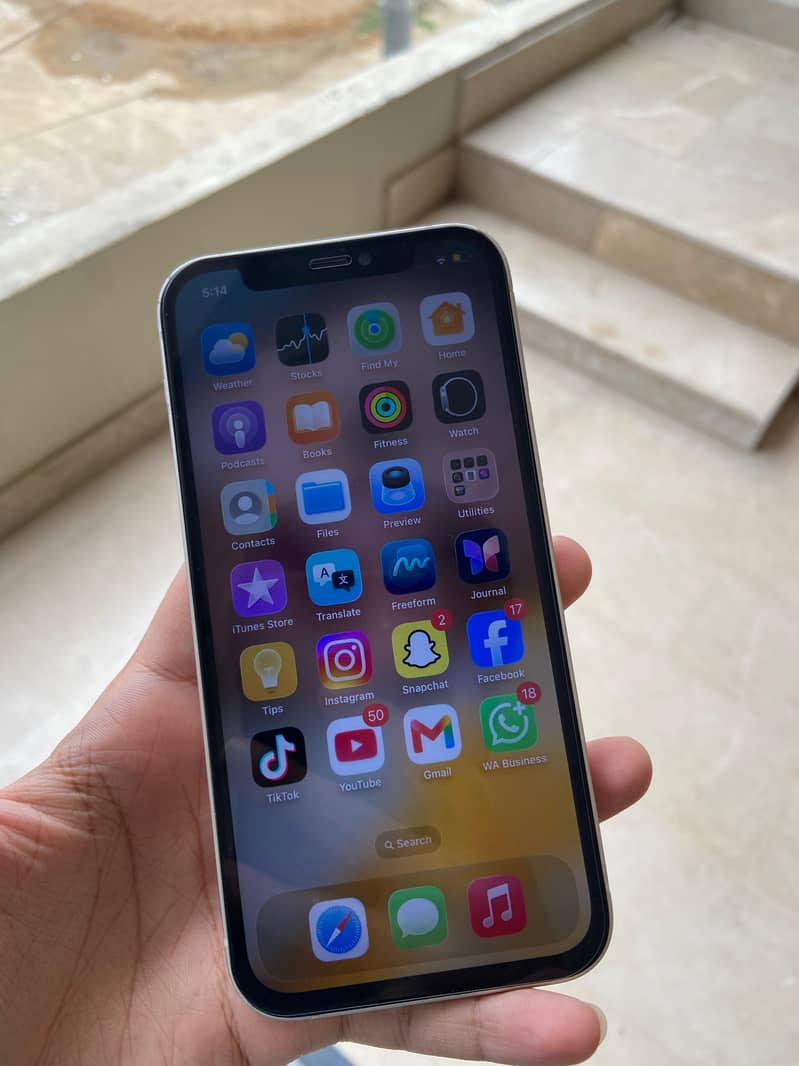 Apple iPhone 12 5