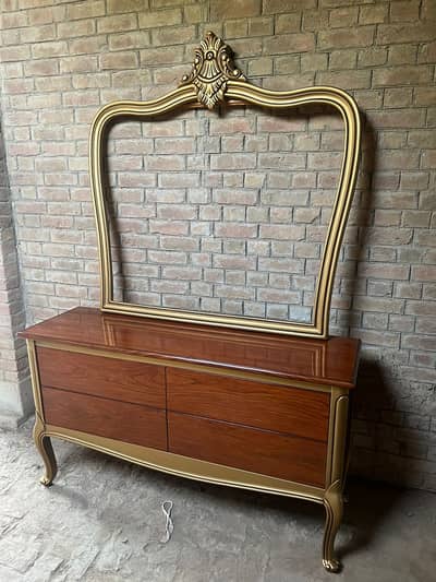 Luxury Victoria Style Console Table with Frame Mirror