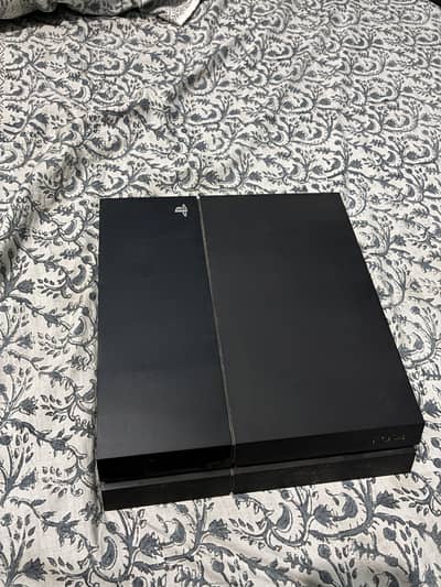 Playstation 4 base model