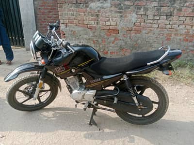 Yamaha 125 – Excellent Condition – Genuine Bike