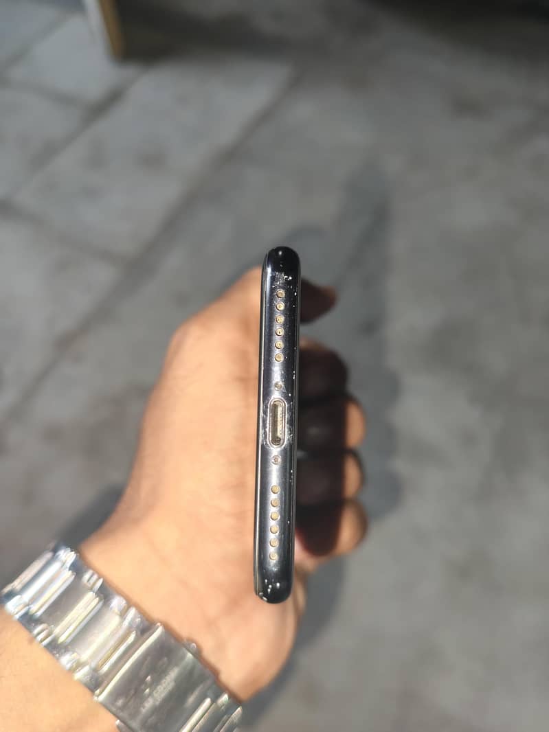 Apple iPhone SE 3