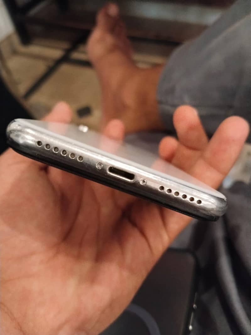 Apple iPhone X 2