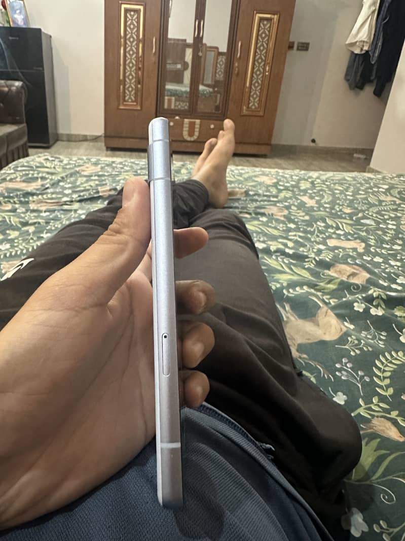 Google Pixel 7a 3