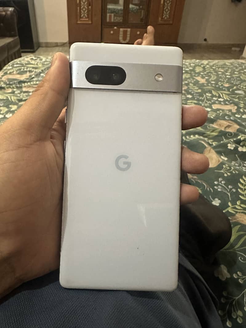 Google Pixel 7a 5