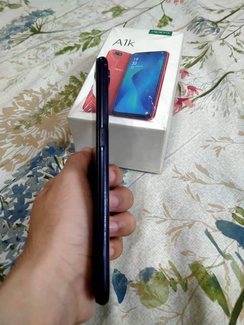 OPPO A1k 4