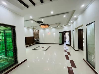 Elegant 1 Kanal Slightly Used House For Rent In DHA Phase 5