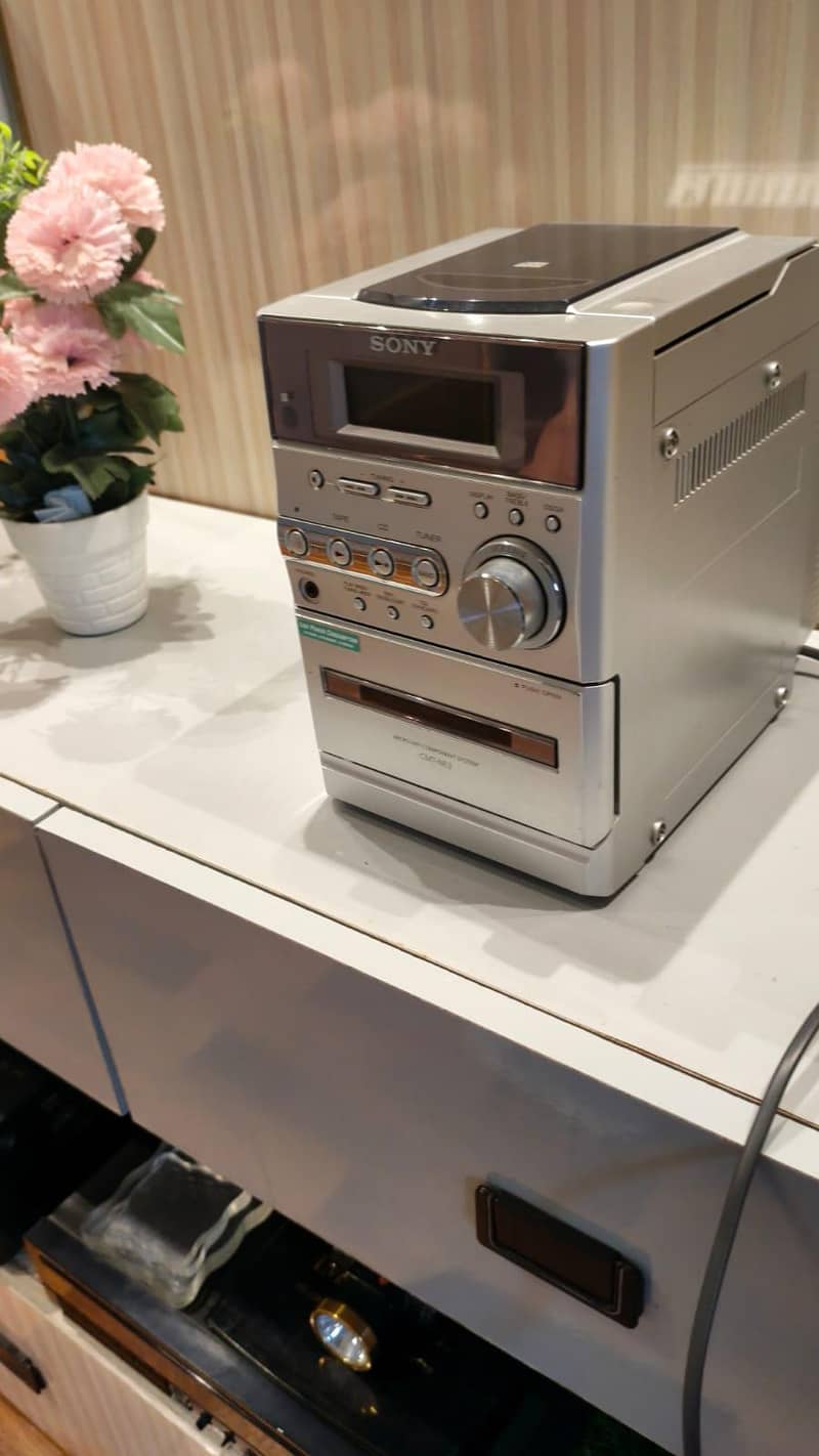 Sony speaker 3