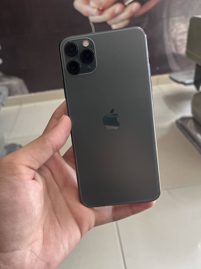 Apple iPhone 11 Pro Max 3