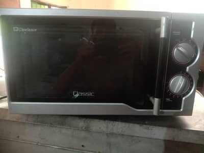 Microwave Oven is for Sale in Multan