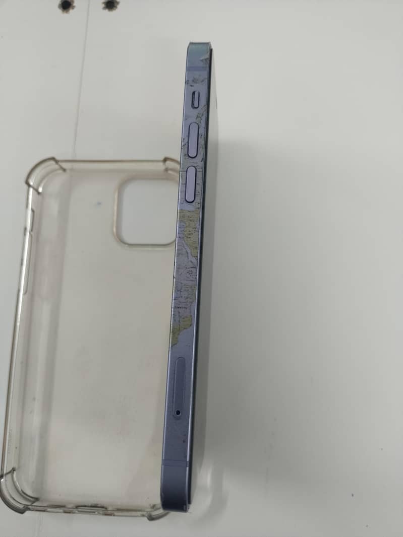 Apple iPhone 12 1