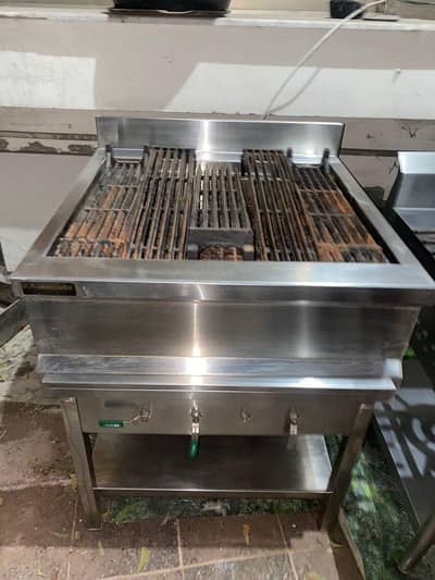 All the kitchen restaurants machines available