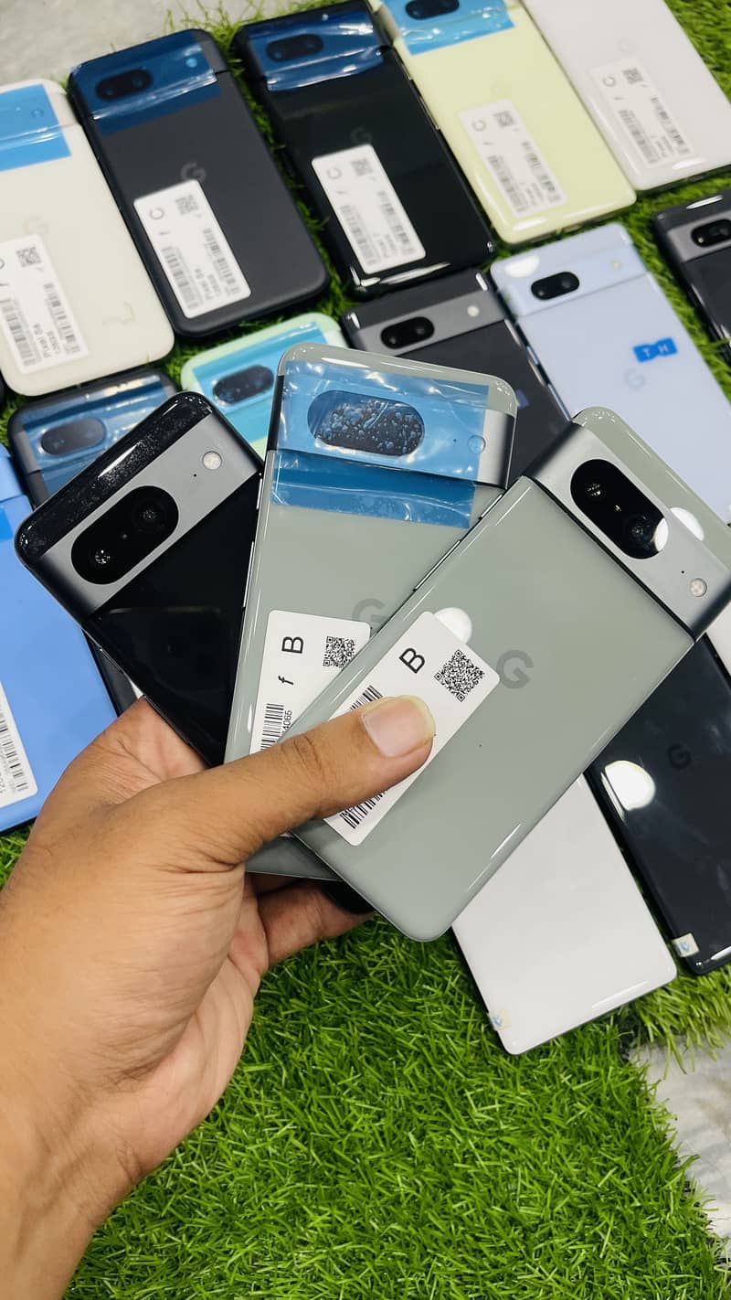 Google Pixel 8a 4