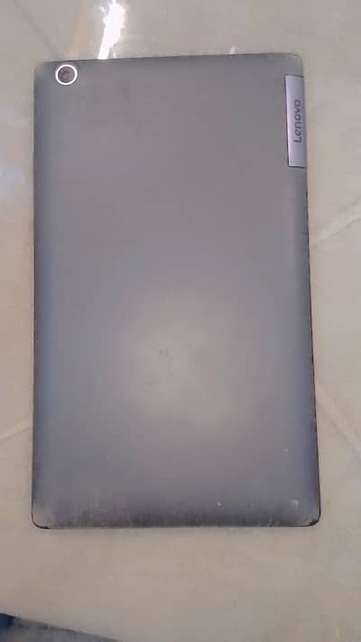 Lenovo Tablet in 10/10 condition in low price