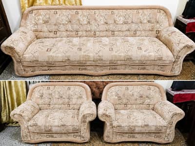 sofa set for urgent sale excellent condition 03125782852