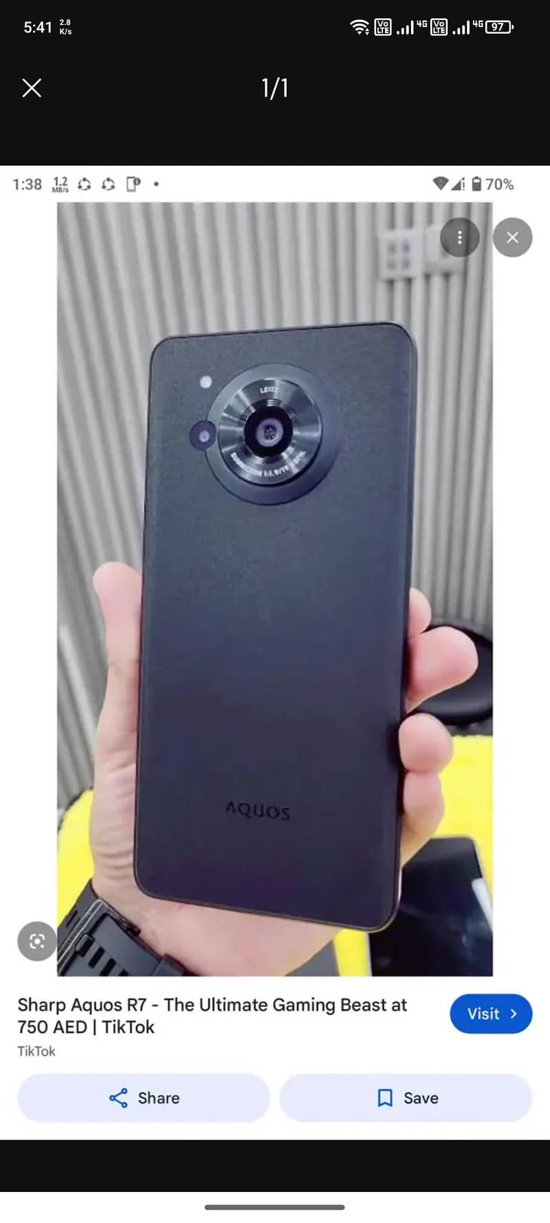 Sharp Aquos R8s pro 0