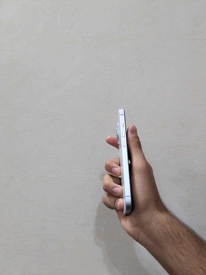 Apple iPhone 15 2