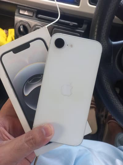 Apple iPhone 16e