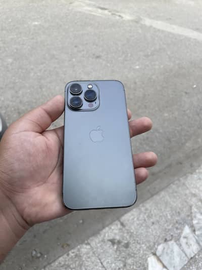 Apple iPhone 13 Pro