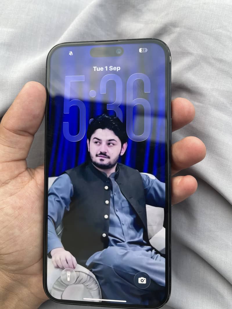 Apple iPhone 15 Pro Max 1