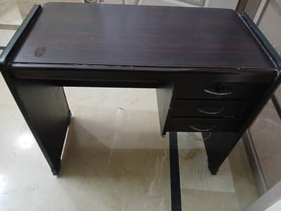 Computer Table