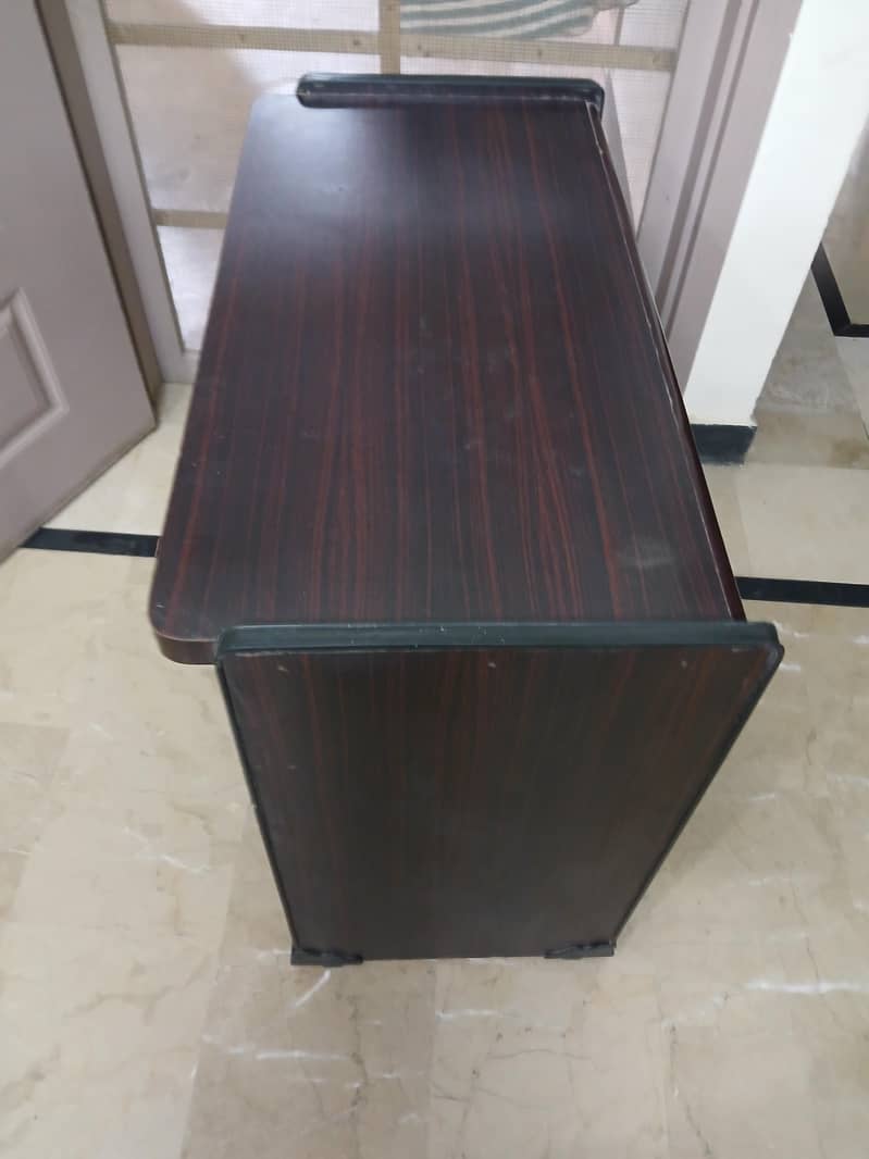 Computer Table 2