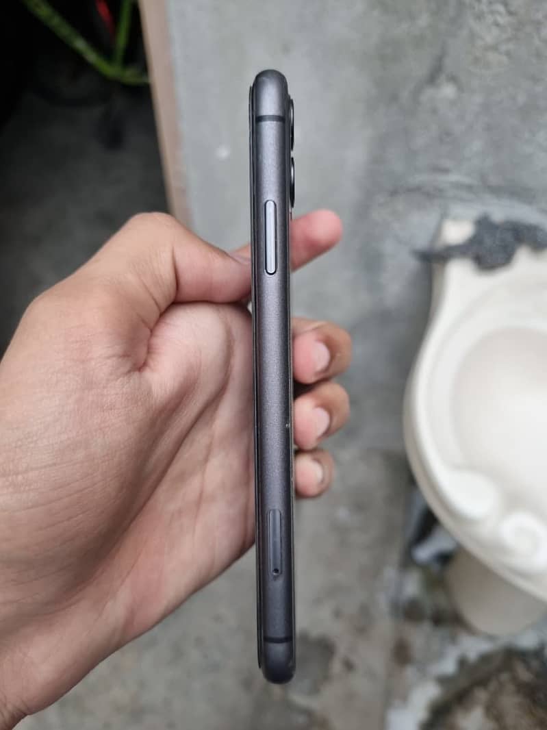 Apple iPhone 11 2