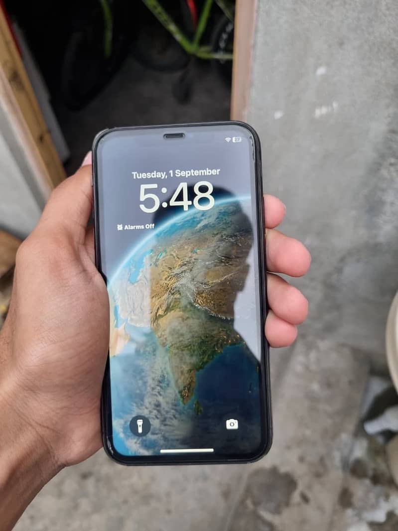 Apple iPhone 11 5