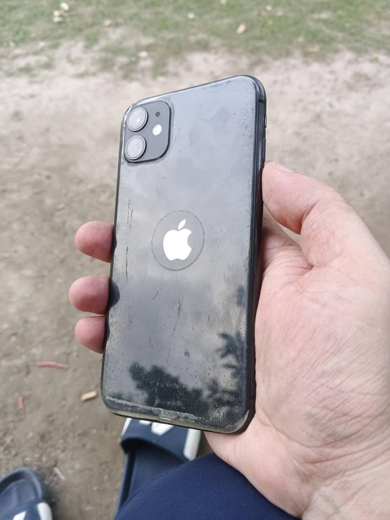 Apple iPhone 11 0