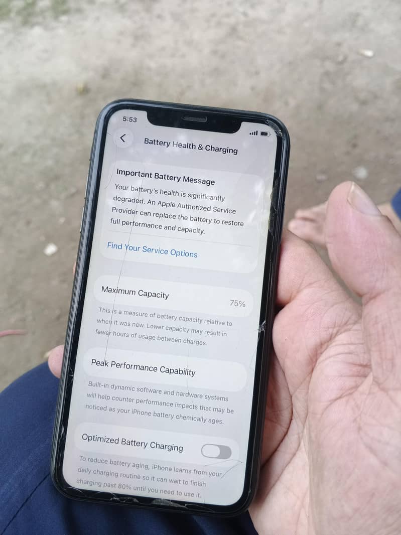 Apple iPhone 11 4