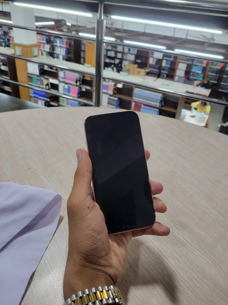 Apple iPhone 15 1
