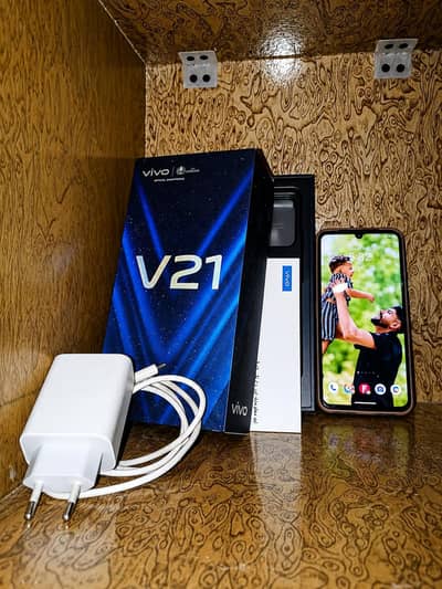 Vivo V21