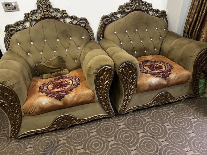 5 seaters sofa 4